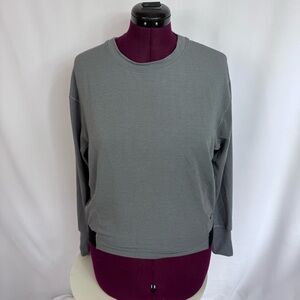 Nike Dri Fit Long Sleeve Athletic Top Gray Womens Medium Workout Athleisure
